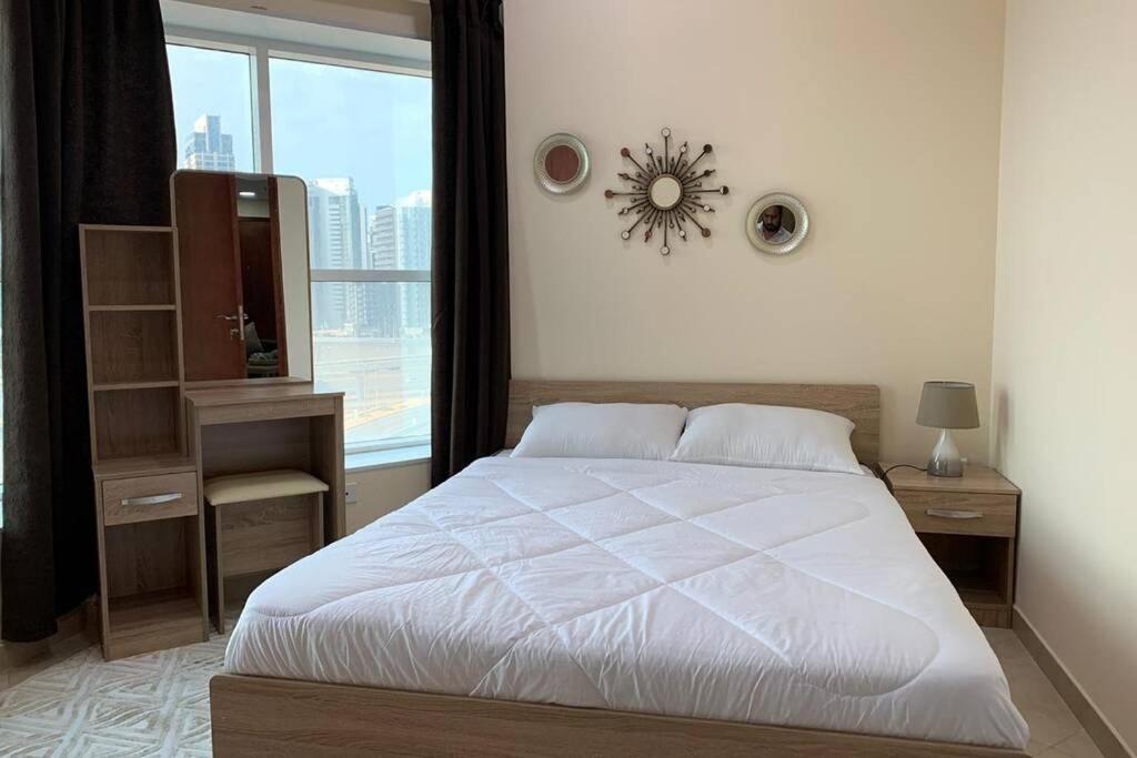 Cozy 2Bhk Near To Dmcc Metro Station -505 Apartamento Dubai Exterior foto